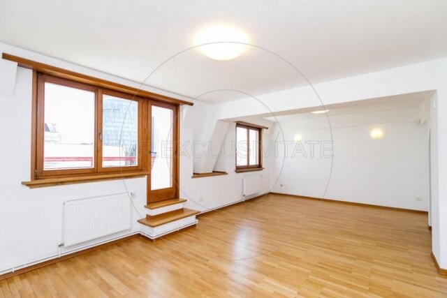 Aviatorilor, inchiriez spatiu de birouri, 125 mp, 1.900 euro.