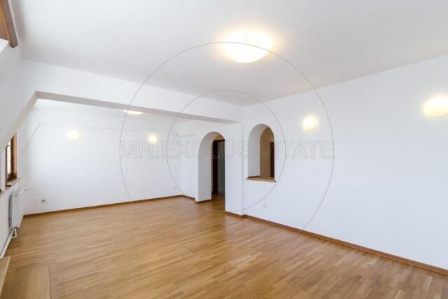 Aviatorilor, inchiriez spatiu de birouri, 125 mp, 1.900 euro.